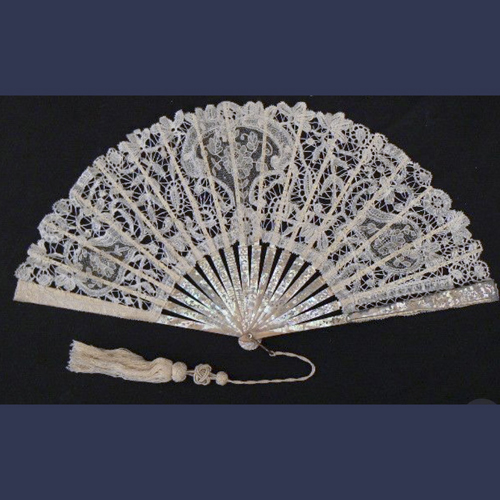 Antique lace hand fan